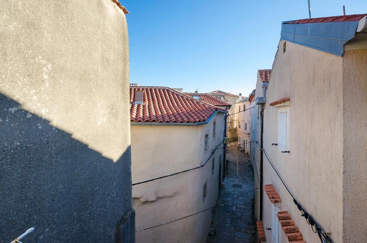 Under Ancient Roofs Vrbnik Apartment Croatia