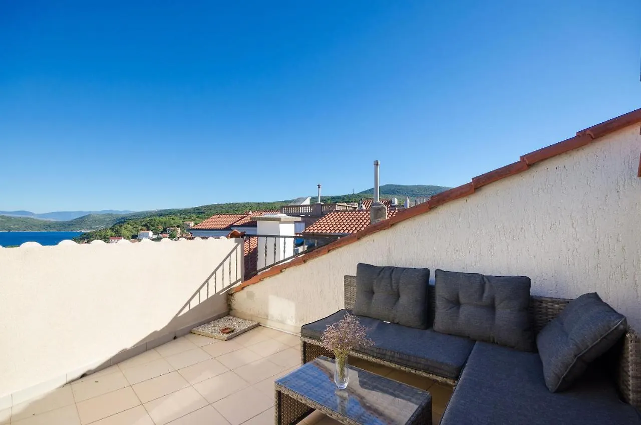 Under Ancient Roofs Vrbnik Apartment